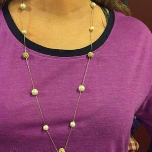 𝅺Beautiful Vintage pearl & faux crystal necklace,